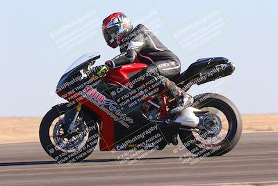 media/Nov-06-2023-Moto Forza (Mon) [[ce023d0744]]/2-Advanced Group/Session 4 (Turn 8 Inside)/